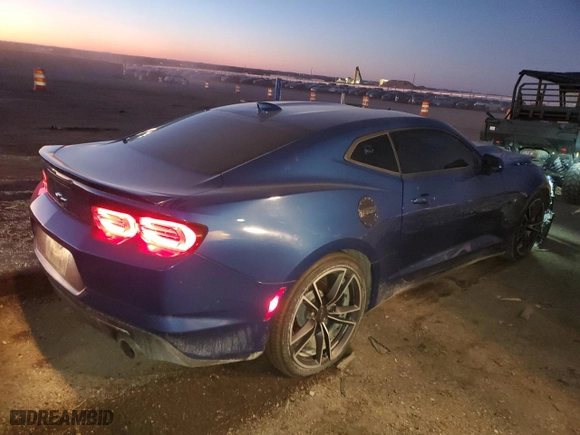2021 Chevrolet Camaro 1LS with VIN 1G1FA1RX5M0112918, listed as a Copart auction lot 81147864 with 50,617 mi miles and Salvage Title. Bid and sale history available at carsss.com. Image 3.
