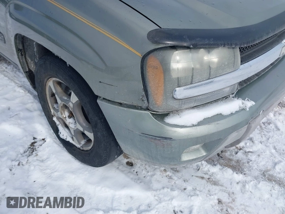 2004 Chevrolet TrailBlazer EXT LT with VIN 1GNET16S246106682, listed as a IAAI auction lot 41552215 with 250,507 mi miles. Bid and sale history available at carsss.com. Image 12.