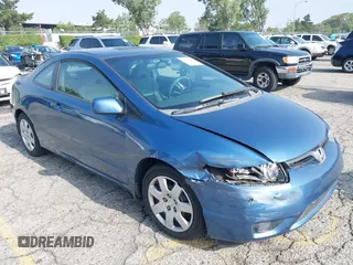 2008 Honda Civic LX с VIN 2HGFG12628H520674, выставлен на аукционе IAAI как лот 42441664 с пробегом Не указан миль и . История ставок и продаж доступна на DreamBid. Изображение 1.
