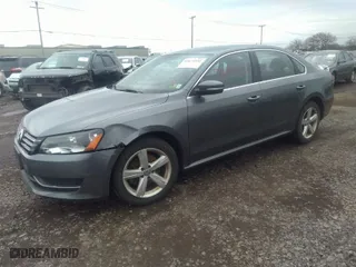 2014 Volkswagen Passat SE w/Sunroof with VIN 1VWBT7A34EC058651, listed as a IAAI auction lot 41674952 with 117,932 mi miles. Bid and sale history available at carsss.com. Image 2.