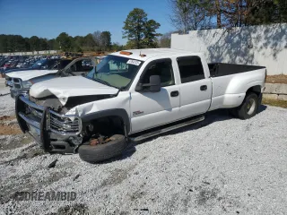 2002 Chevrolet Silverado 3500 LT with VIN 1GCJK33122F132424, listed as a Copart auction lot 47642225 with 157,995 mi miles and Salvage Title. Bid and sale history available at carsss.com. Image 1.