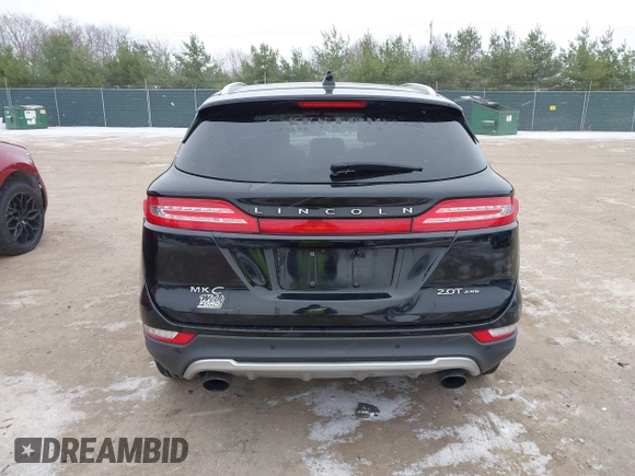 2017 Lincoln MKC Premiere with VIN 5LMCJ1D91HUL33023, listed as a IAAI auction lot 40976537 with 112,695 mi miles. Bid and sale history available at carsss.com. Image 16.