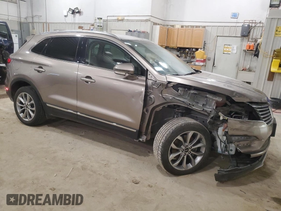 2018 Lincoln MKC Select with VIN 5LMCJ2C91JUL29437, listed as a Copart auction lot 49597365 with 32,155 mi miles and Salvage Title. Bid and sale history available at DreamBid. Image 4.