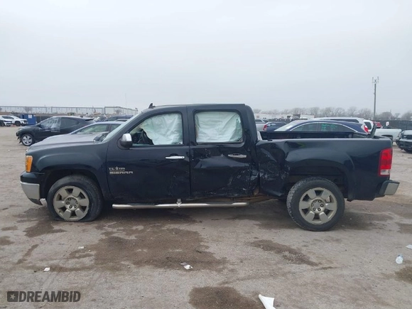 2011 GMC Sierra 1500 SLE with VIN 3GTP1VE05BG399018, listed as a IAAI auction lot 41513516 with 181,834 mi miles. Bid and sale history available at carsss.com. Image 14.