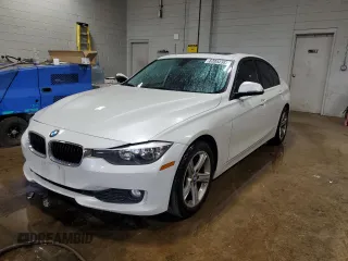 2013 BMW 3 Series 320i xDrive с VIN WBA3C3C5XDF982732, выставлен на аукционе Copart как лот 62852385 с пробегом 134 466 миль миль и Списание • Salvage title. История ставок и продаж доступна на DreamBid. Изображение 1.