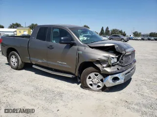 2007 Toyota Tundra SR5 with VIN 5TFRV54107X026060, listed as a Copart auction lot 68282474 with 93,017 mi miles and Salvage Title. Bid and sale history available at carsss.com. Image 4.