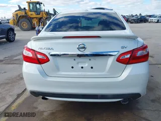 2017 Nissan Altima 2.5 SV with VIN 1N4AL3AP2HC219101, listed as a IAAI auction lot 41313212 with 98,092 mi miles. Bid and sale history available at carsss.com. Image 16.