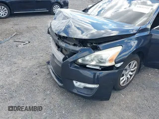 2015 Nissan Altima 2.5 S with VIN 1N4AL3AP9FC411130, listed as a IAAI auction lot 42042722 with 149,594 mi miles. Bid and sale history available at carsss.com. Image 6.
