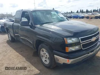 2006 Chevrolet Silverado 1500 LT1 with VIN 2GCEC19T361120940, listed as a IAAI auction lot 41902798 with 256,188 mi miles. Bid and sale history available at carsss.com. Image 1.