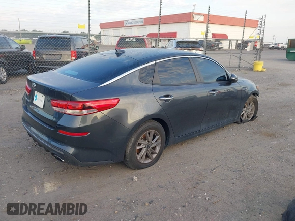 2020 Kia Optima LX with VIN 5XXGT4L30LG423750, listed as a IAAI auction lot 40321560 with 81,957 mi miles. Bid and sale history available at carsss.com. Image 4.