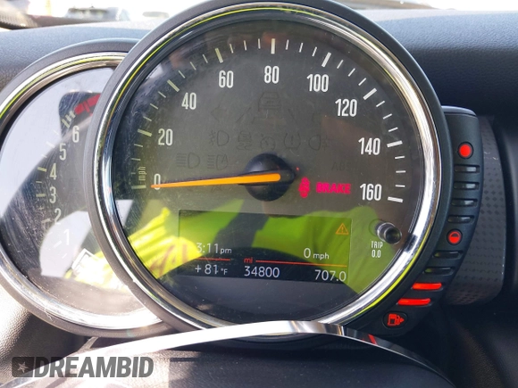 2016 MINI Hardtop with VIN WMWXP5C54G3B76234, listed as a IAAI auction lot 41971876 with 34,800 mi miles and . Bid and sale history available at DreamBid. Image 7.