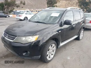 2008 Mitsubishi Outlander SE z VIN JA4LS31W28Z013040, wystawiony jako IAAI lot #42422285 z przebiegiem 155 225 mil mil oraz . Historia ofert i sprzedaży dostępna na DreamBid. Obrazek 2.