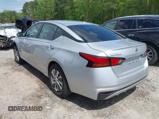 2019 Nissan Altima S with VIN 1N4BL4BV6KC211808, listed as a IAAI auction lot 41981312 with 96,362 mi miles and . Bid and sale history available at carsss.com. Image 3.