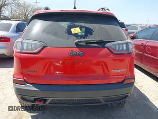 2019 Jeep Cherokee Trailhawk Elite with VIN 1C4PJMBX8KD305108, listed as a IAAI auction lot 41763970 with 70,705 mi miles. Bid and sale history available at carsss.com. Image 15.
