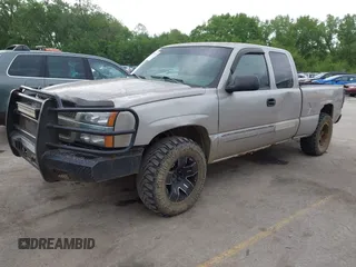 2004 Chevrolet Silverado 1500 Z71 with VIN 1GCEK19T34E275972, listed as a IAAI auction lot 42183270 with 234,677 mi miles and . Bid and sale history available at DreamBid. Image 2.