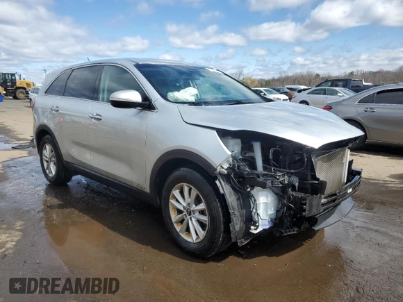 2019 Kia Sorento LX with VIN 5XYPGDA39KG554676, listed as a Copart auction lot 47882225 with 55,448 mi miles and Salvage Title. Bid and sale history available at carsss.com. Image 4.