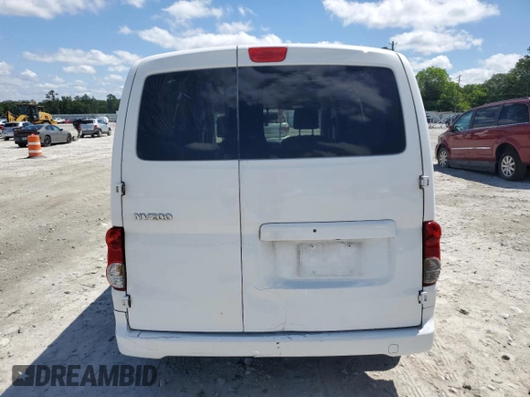 2017 Nissan NV200 SV z VIN 3N6CM0KN9HK703107, wystawiony jako Copart lot #55273234 z przebiegiem 194 548 mil mil oraz Szkoda całkowita • Salvage title. Historia ofert i sprzedaży dostępna na DreamBid. Obrazek 6.