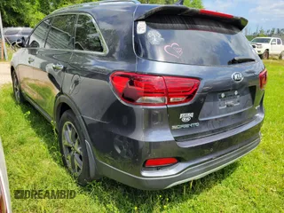 2019 Kia Sorento EX with VIN 5XYPHDA53KG604681, listed as a IAAI auction lot 42208681 with 81,110 mi miles and . Bid and sale history available at carsss.com. Image 3.