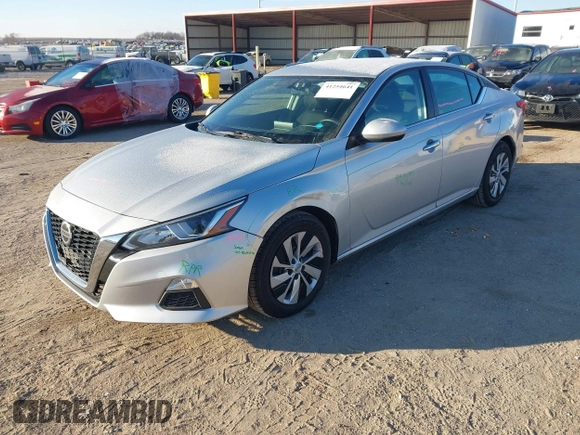 2019 Nissan Altima 2.5 S with VIN 1N4BL4BV4KC126840, listed as a IAAI auction lot 41254641 with 104,640 mi miles. Bid and sale history available at carsss.com. Image 18.