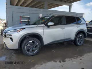 2025 Nissan Rogue SV with VIN 5N1BT3BA3SC826958, listed as a Copart auction lot 54581915 with 1,204 mi miles and Clean Title. Bid and sale history available at DreamBid. Image 1.
