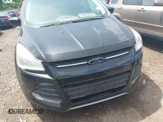 2013 Ford Escape SE z VIN 1FMCU0GXXDUB62281, wystawiony jako IAAI lot #42680002 z przebiegiem 223 654 mil mil oraz . Historia ofert i sprzedaży dostępna na DreamBid. Obrazek 6.