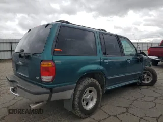 1998 Ford Explorer XL with VIN 1FMZU34E8WZB07364, listed as a Copart auction lot 51261845 with 98,429 mi miles and Salvage title. Bid and sale history available at DreamBid. Image 3.
