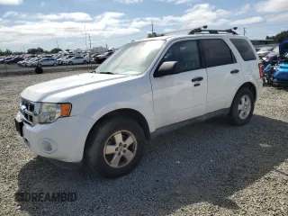 2012 Ford Escape XLT с VIN 1FMCU9DGXCKB05436, выставлен на аукционе Copart как лот 55523435 с пробегом Не указан миль и Чистый • Clean title. История ставок и продаж доступна на DreamBid. Изображение 1.