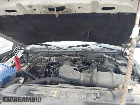 2002 Ford F-150 XL z VIN 1FTRX18L92NB61413, wystawiony jako IAAI lot #42306426 z przebiegiem 259 658 mil mil oraz . Historia ofert i sprzedaży dostępna na DreamBid. Obrazek 10.