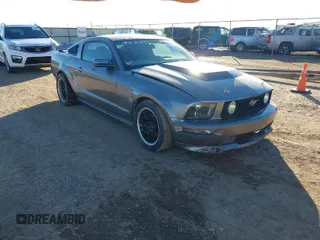 2008 Ford Mustang GT Deluxe with VIN 1ZVHT82H785152770, listed as a IAAI auction lot 40918917 with 100,520 mi miles and . Bid and sale history available at carsss.com. Image 1.