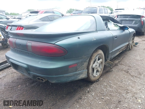 1997 Pontiac Firebird Firebird with VIN 2G2FS22K8V2226960, listed as a IAAI auction lot 42441740 with Not provided miles and . Bid and sale history available at DreamBid. Image 4.