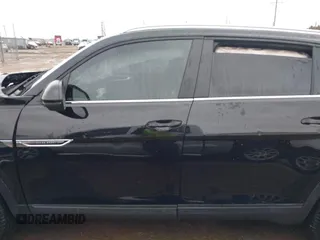 2024 Volkswagen Atlas SE z VIN 1V2LE2CA7RC210703, wystawiony jako IAAI lot #41281929 z przebiegiem Nie podano mil oraz . Historia ofert i sprzedaży dostępna na DreamBid. Obrazek 15.