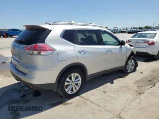 2015 Nissan Rogue SV with VIN 5N1AT2MT2FC925961, listed as a Copart auction lot 51687775 with 114,223 mi miles and Salvage Title. Bid and sale history available at carsss.com. Image 3.