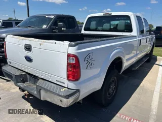 2015 Ford F-250 Lariat z VIN 1FT7W2B61FEB96343, wystawiony jako IAAI lot #42260239 z przebiegiem 171 392 mil mil oraz . Historia ofert i sprzedaży dostępna na DreamBid. Obrazek 9.