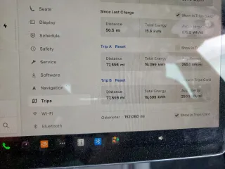 2022 Tesla Model 3 z VIN 5YJ3E1EA7NF289098, wystawiony jako Copart lot #60637005 z przebiegiem 152 060 mil mil oraz Czysty tytuł • Clean title. Historia ofert i sprzedaży dostępna na DreamBid. Obrazek 9.
