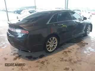 2014 Lincoln MKZ with VIN 3LN6L2J90ER812203, listed as a IAAI auction lot 42078804 with 139,238 mi miles. Bid and sale history available at carsss.com. Image 4.