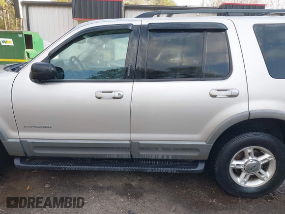 2002 Ford Explorer XLT with VIN 1FMZU63K02UD30577, listed as a IAAI auction lot 41853923 with 211,559 mi miles and . Bid and sale history available at DreamBid. Image 14.