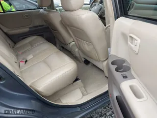 2006 Toyota Highlander Hybrid with VIN JTEEW21A260023243, listed as a IAAI auction lot 41778209 with 230,228 mi miles. Bid and sale history available at carsss.com. Image 8.