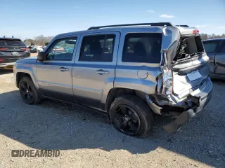 2017 Jeep Patriot Latitude with VIN 1C4NJPFB6HD184093, listed as a Copart auction lot 47581285 with 161,546 mi miles and Salvage Title. Bid and sale history available at DreamBid. Image 2.
