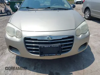 2006 Chrysler Sebring Touring z VIN 1C3EL56R86N114571, wystawiony jako IAAI lot #42470436 z przebiegiem 173 454 mil mil oraz . Historia ofert i sprzedaży dostępna na DreamBid. Obrazek 13.