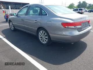 2007 Hyundai Azera SE with VIN KMHFC46F47A149693, listed as a IAAI auction lot 42060439 with 190,317 mi miles and . Bid and sale history available at DreamBid. Image 3.