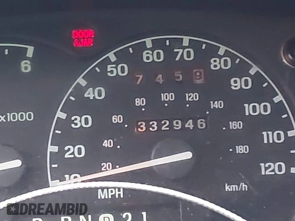 2000 Ford Explorer XLT с VIN 1FMZU63P9YUB63432, выставлен на аукционе IAAI как лот 41553738 с пробегом 332 946 миль миль и . История ставок и продаж доступна на DreamBid. Изображение 15.