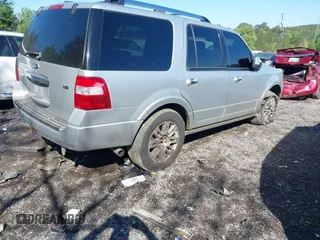 2011 Ford Expedition Limited with VIN 1FMJU1K56BEF07381, listed as a IAAI auction lot 42012025 with 262,730 mi miles. Bid and sale history available at carsss.com. Image 4.