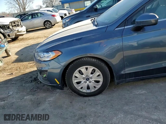 2019 Ford Fusion S with VIN 3FA6P0G71KR199089, listed as a Copart auction lot 46872075 with 85,472 mi miles and Salvage Title. Bid and sale history available at DreamBid. Image 10.