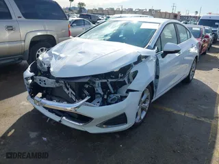 2019 Chevrolet Cruze Premier with VIN 1G1BF5SM6K7114379, listed as a IAAI auction lot 41425240 with 37,965 mi miles. Bid and sale history available at carsss.com. Image 17.