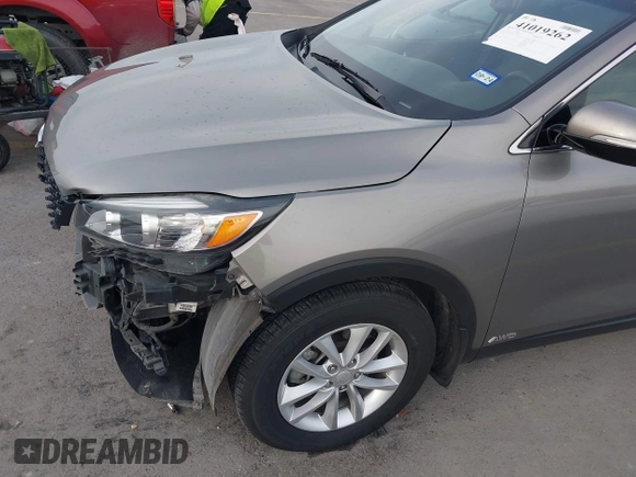 2018 Kia Sorento LX with VIN 5XYPGDA31JG426849, listed as a IAAI auction lot 41019262 with 102,366 mi miles. Bid and sale history available at carsss.com. Image 19.