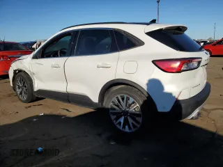2020 Ford Escape Titanium Hybrid with VIN 1FMCU0DZ5LUA54462, listed as a Copart auction lot 76230694 with 32,698 mi miles and Salvage title. Bid and sale history available at DreamBid. Image 2.
