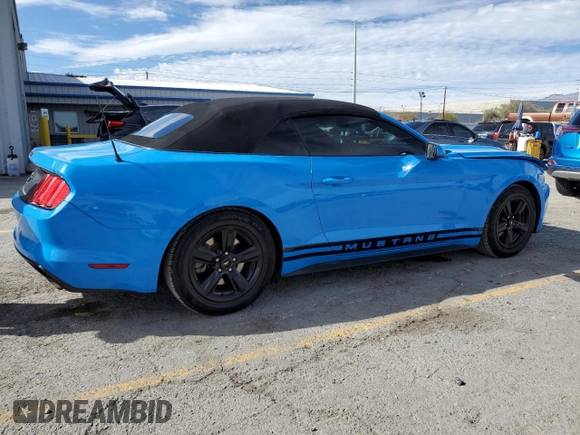 2017 Ford Mustang V6 z VIN 1FATP8EM1H5257093, wystawiony jako Copart lot #45514585 z przebiegiem 74 741 mil mil oraz Szkoda całkowita • Salvage title. Historia ofert i sprzedaży dostępna na DreamBid. Obrazek 3.