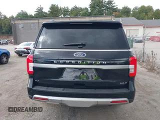 2024 Ford Expedition Max XLT with VIN 1FMJK1J86REA27207, listed as a IAAI auction lot 40331929 with 25,951 mi miles and . Bid and sale history available at DreamBid. Image 16.