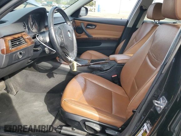 2011 BMW 3 Series 328i с VIN WBAPH5C53BA445287, выставлен на аукционе Copart как лот 57314625 с пробегом 82 026 миль миль и Списание • Salvage title. История ставок и продаж доступна на DreamBid. Изображение 7.