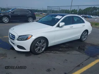 2018 Mercedes-Benz C 300 с VIN WDDWF4JB3JR403019, выставлен на аукционе IAAI как лот 42660482 с пробегом 96 374 миль миль и . История ставок и продаж доступна на DreamBid. Изображение 2.